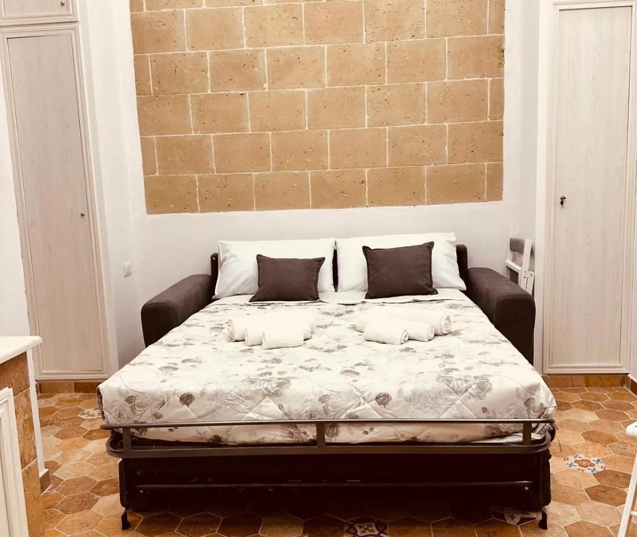 Residenza Degli Spagnoli Napoli 0*,  Italia