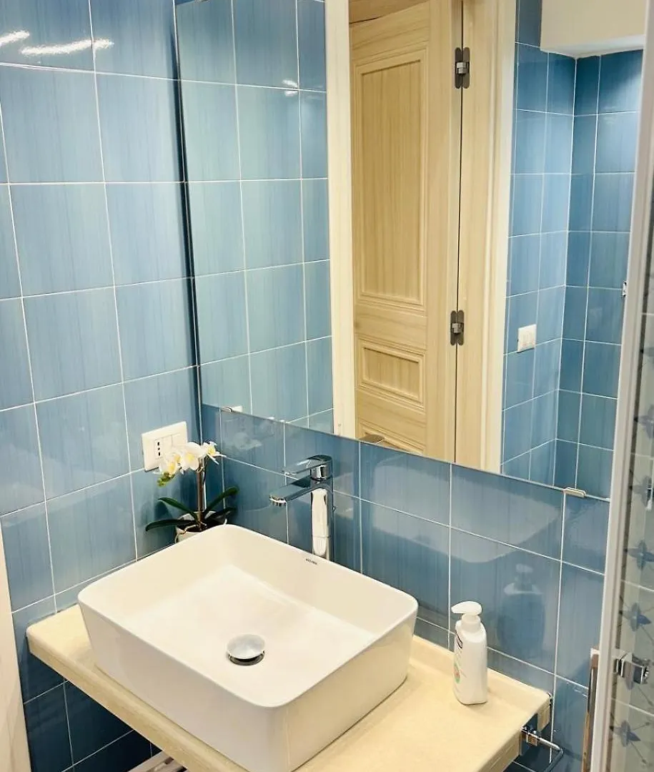 Residenza Degli Spagnoli نابولي 0*,  إيطاليا